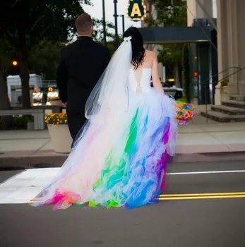 rüü de mariage Valge ja Rainbow Wedding Dress Tülli Pits Üles Tagasi Kõrge Madal Pulm Kleidid Pruudi Kleit 2021  10